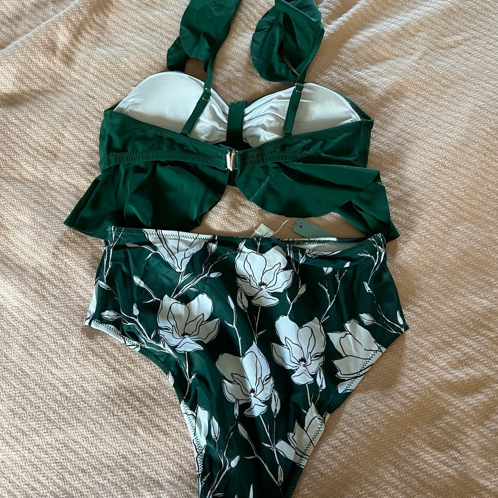 Flower Printed Shoulder Ruffle Tankini Set - Picture 5 of 5